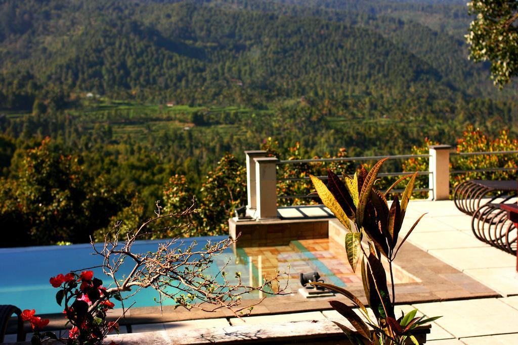 Puri Alam Bali Hotel Munduk  Exterior photo
